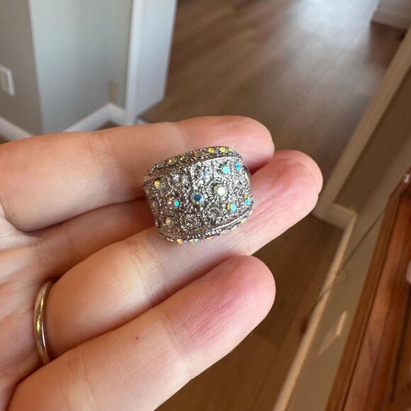 Rhinestone silver tone sparkly glamorous ring by Lia Sophia bling - Picture 5 of 5